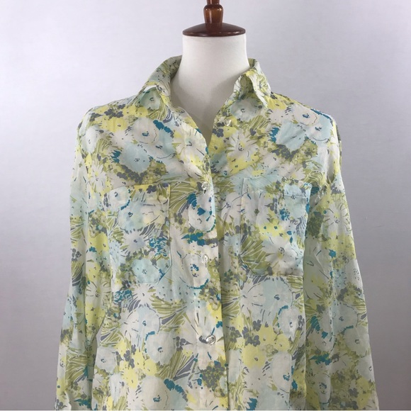 i.e. relaxed 100% Cotton Floral Button Down Roll Sleeve Blouse Size: 8 - Picture 2 of 14